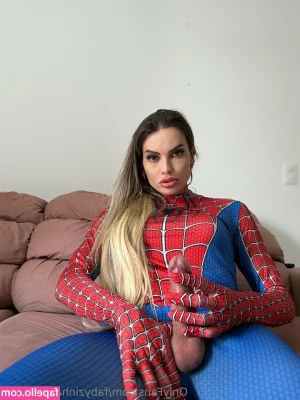 fabyzinhaoficialfree - I want to feel my balls slapping against someone's chin while they