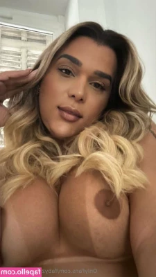 fabyzinhaoficialfree - This is me getting ready for bed. Just striping it down and wanted to