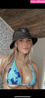Lauurenwrightt - Tushy or tits Tuesday?