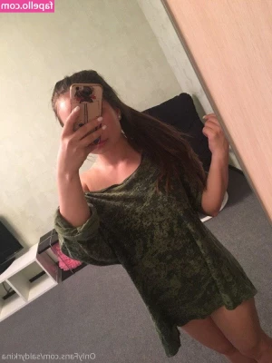 Oksana Saldyrkina [ oksana-saldyrkina ] - New me  well new hair really Tomorrow new production day  yey   