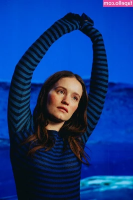Sigrid - you may kiss my body all the way up to my boobs... but you’ve gotta