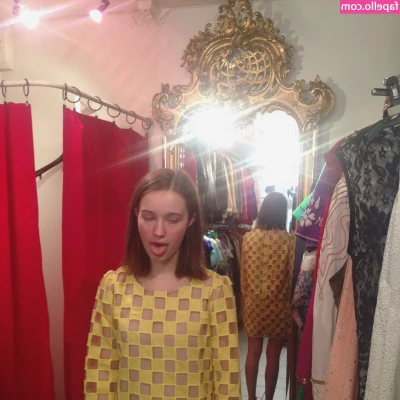 Sigrid - I’ll be going live this Sunday 3 PM PST 😊  If you guys have any