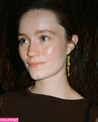 Sigrid - Oh good morning  Is that coffee and fresh croissants I smell