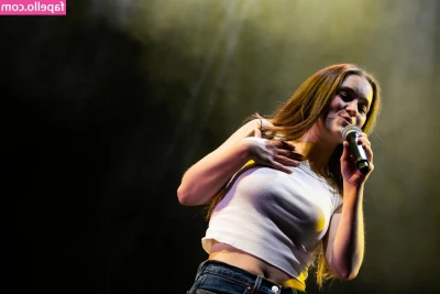 Sigrid - Happy 8th of December to every bodies 🥰