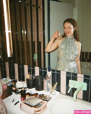 Sigrid - How about you make yourself useful