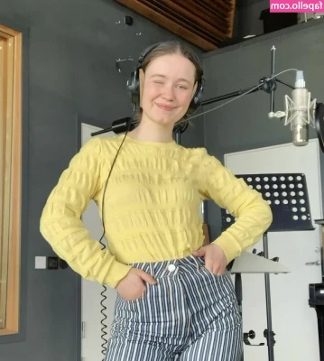 Sigrid - Would you say you are in❤️‍🔥 Love, With my Boots?👢🔥