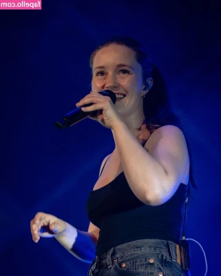 Sigrid - Can’t look away