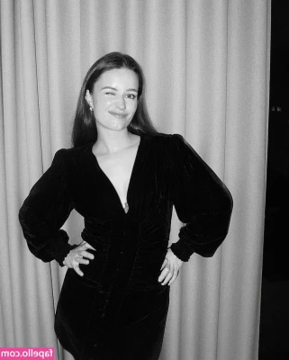 Sigrid - sexy black dress masterbation