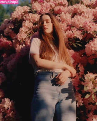 Sigrid - Have you checked out my archives? More pictures and videos