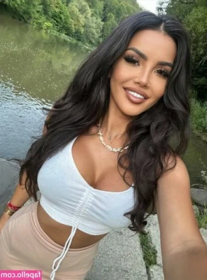 Aneta Zolna [ aneta-zolna ] - What would y'all like to see me eat on Sunday? It would have to be