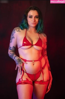 Kayla Erin [ kayla-erin ] - od D strony
