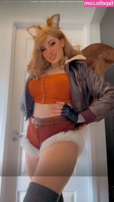 Kayla Erin [ kayla-erin ] - Peep the glow