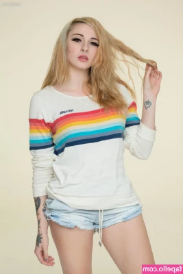 Kayla Erin [ kayla-erin ] - I used my little rabbit for a nice quick orgasm. 😌 Watch me as I