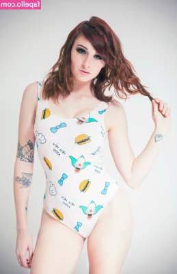 Kayla Erin [ kayla-erin ] - I m away for the weekend for a mental health break so can t really