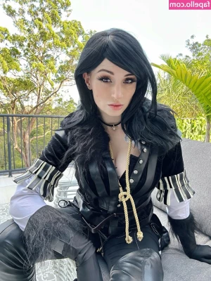 Kayla Erin [ kayla-erin ] - Thankfully no one walked in on me in the bathroom haha