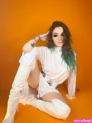 Kayla Erin [ kayla-erin ] - Shower Fun  13 51 𝐦𝐢𝐧    10   After a long day of filming a