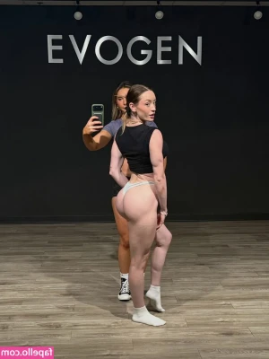 Georgia Daniels [ georgia-daniels-1 ] - Lalalalaa 1st Jan 😇😊🤗