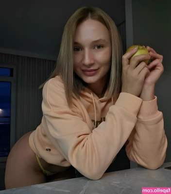 melisssa01 [ melisssa01-1 ] - Happy weekend y’all, who wants to get naughty with