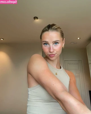 Tuva Eide [ tuva-eide ] - Compliments Please