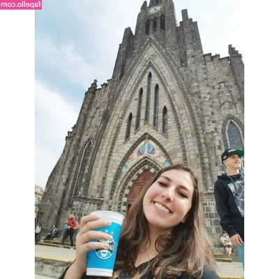 Laura Bestetti [ laura-bestetti ] - Whats your next move?