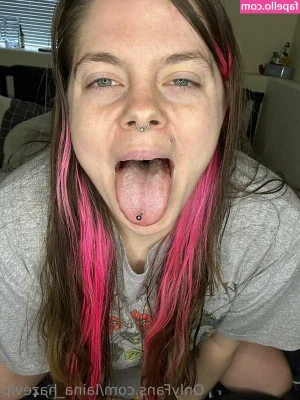 Laina Haze [ laina-haze ] - Happy Sunday 🙂
