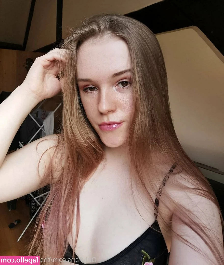 Thatlittleminigirl - Do you like Mommys booty?  What would you like to with it?