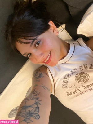 aelinaitsme - #43 Milf Tug Time: 9:33 BJ, HJ, JOI Tags: POV, Close Ups, Eye
