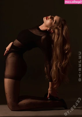 Katharina Eckert [ katharina-eckert ] - Love the view from this window! lol