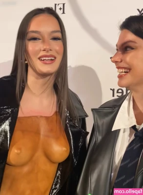 Ida Kulis [ ida-kulis ] - 🍑 como me gustaría sentarme en una verga ahora 🍑