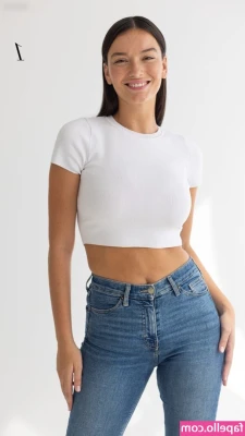 Ida Kulis [ ida-kulis ] - dare me to take it all off?