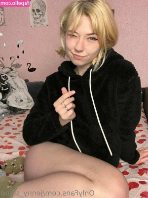 jenny_shine [ jenny-shine ] - Please pull on my leash