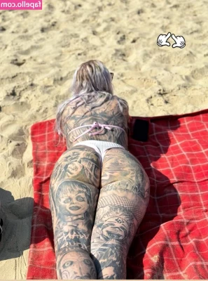 Zombieprinzessin - #behindtheporn Getting horny doing porn ?