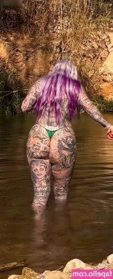 Zombieprinzessin - Tight fit but we can make it work😉😉