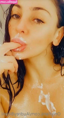 audreybitoni - Too horny  had to fuck again before he leaves