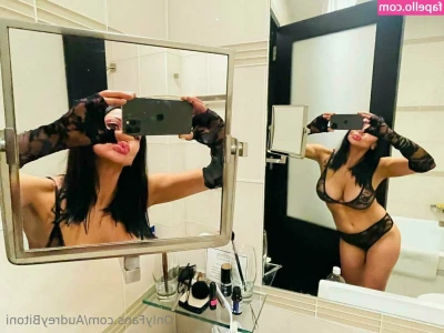 audreybitoni - The thicker the thighs the sweeter the prize