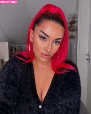 kurdischeperle46 - Wanna play a naughty game who cums first? 😈