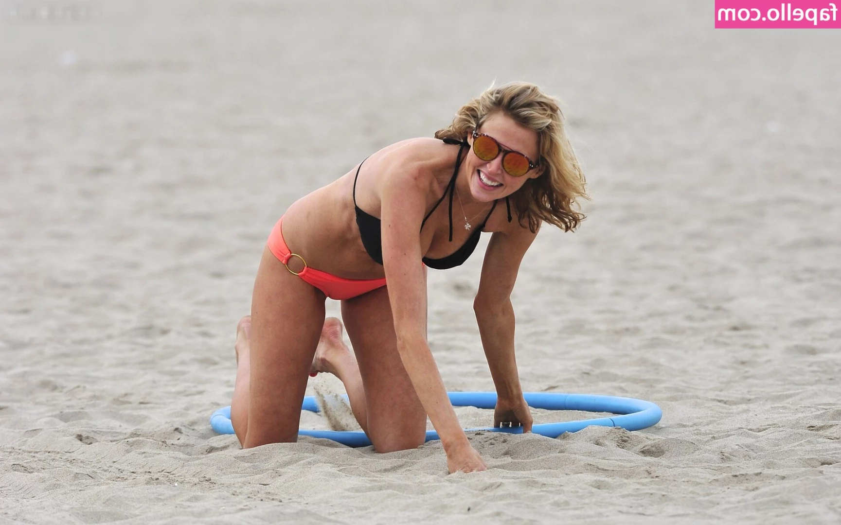 Estella Warren [ estella-warren ] - Frisky Friday who wants to see me use it