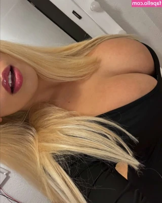 Maddy Leon [ maddy-leon ] - Was gonna Film a video of my titties getting cummed on. Forgot to
