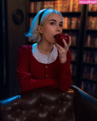 Helen Stifler [ helen-stifler ] - The best Christmas gift, my ass on your face! 😍 O melhor presente
