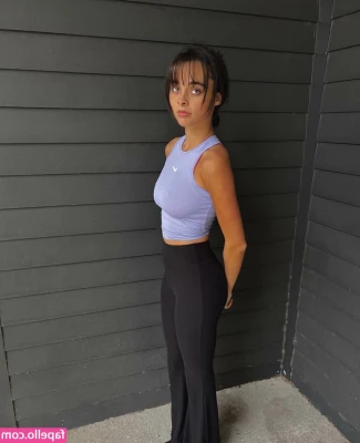 Grace [ grace-1 ] - Maybe I'll even let you fuck me if you lick me well enough 😈