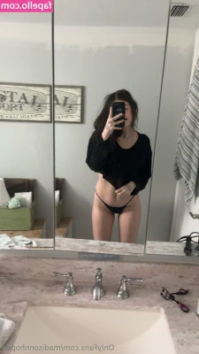 madisonnhopee - Say hello to my Colombian friend 🔥 She might be petite, but she