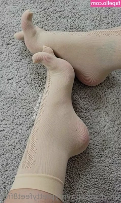 myprettyfeet8free - New video release in your inboxes momentarily! @sthepackage and