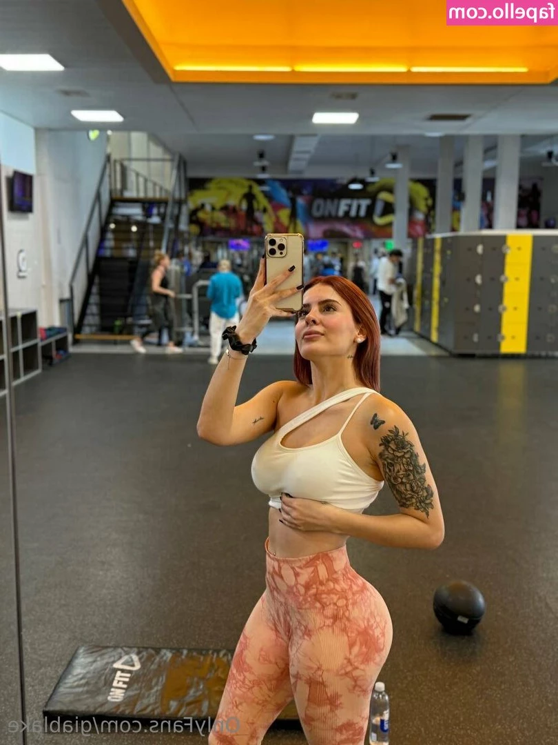 giablake - Have been busy lately but always working on my dream shape  thank you