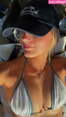 Gilliankellyy - Like if you think my pussy is pretty 🥰💖