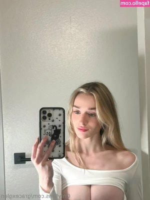 gracexglen [ gracexglen-2 ] - You like this POV? 💦👅