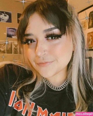 sicksadgvrl - wanna have some fun today?💕