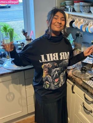 Ash Sarkar [ ash-sarkar ] - 𝐑𝐨𝐬𝐞𝐬 𝐚𝐫𝐞 𝐫𝐞𝐝.