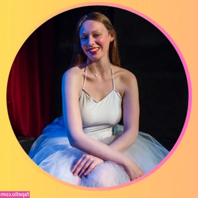 Maggie Lalley [ maggie-lalley ] - Omg, feeling incredibly sexy in this image! 💃✨ Do you like it?