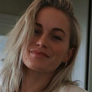 Lily S