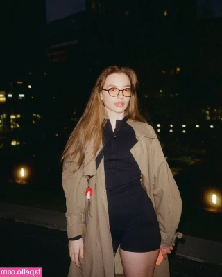 thecosmicals - Hope you like my little birthmark there its a very special one